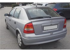opel astra g berlina del año 2000