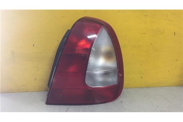 Recambio de piloto trasero derecho para daewoo nubira berlina (1997) 1.6 passion [1,6 ltr. - 78 kw cat] referencia OEM IAM 03110