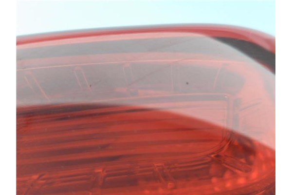 Recambio de piloto trasero derecho para hyundai kona (os) 1.0 pure referencia OEM IAM 92402J9000  