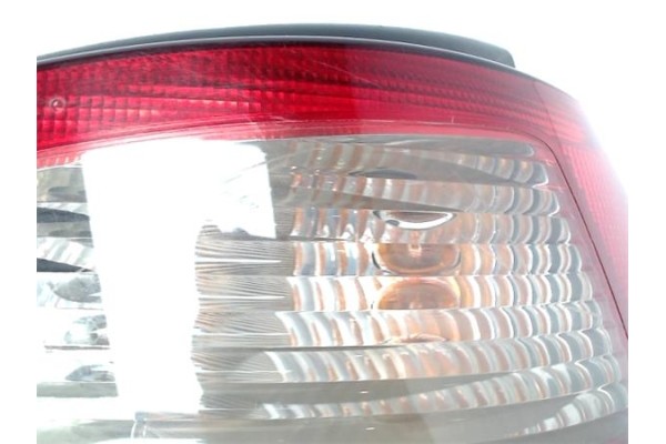 Recambio de piloto trasero derecho para renault megane i fase 2 berlina (ba0) referencia OEM IAM 7700428321 151642-00 