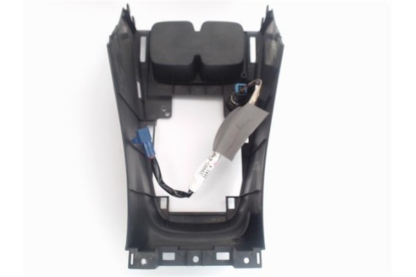 Recambio de embellecedor consola central para suzuki swift iii (sg) 1.3 referencia OEM IAM 75811-62j0  