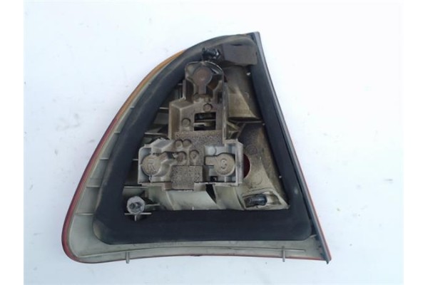 Recambio de piloto trasero derecho para bmw serie 3 touring (e46) referencia OEM IAM 63216928386 8368758AI 