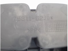 Recambio de embellecedor consola central para suzuki swift iii (sg) 1.3 referencia OEM IAM 75811-62j0  