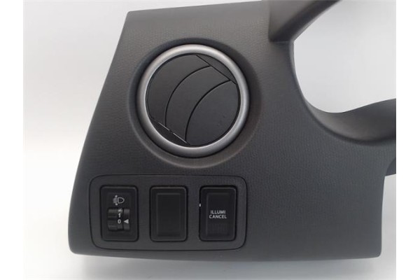 Recambio de embellecedor cuadro instrumentos para suzuki swift iii (sg) 1.3 referencia OEM IAM 73311-62J10-S1S 7331163j1 
