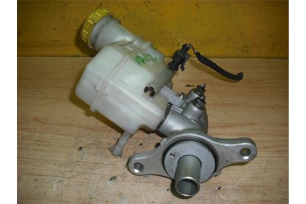 Recambio de bomba freno para ford ka (ccu) 1.2 referencia OEM IAM 1560813  