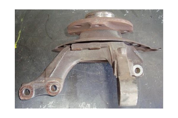 Recambio de mangueta delantero derecha para opel corsa c 1.0 referencia OEM IAM 9156141  