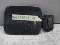 Recambio de tapa exterior combustible para kia carens (2003) 2.0 crdi referencia OEM IAM   