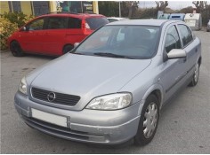 opel astra g berlina del año 2000
