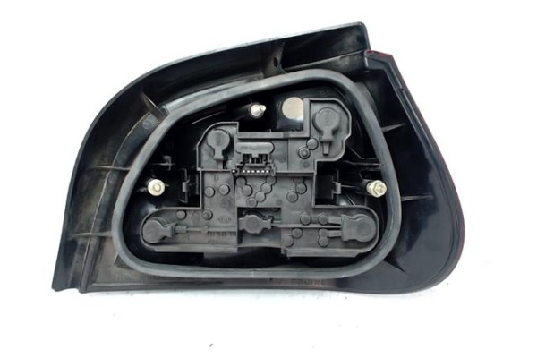 Recambio de piloto trasero derecho para renault megane i fase 2 berlina (ba0) referencia OEM IAM 7700428320 2VP008101-01 