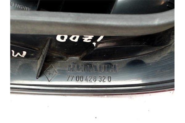 Recambio de piloto trasero derecho para renault megane i fase 2 berlina (ba0) referencia OEM IAM 7700428320 2VP008101-01 