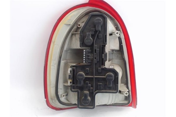 Recambio de piloto trasero derecho para opel corsa b referencia OEM IAM   