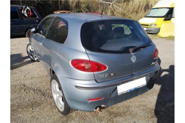 alfa romeo 147 (190) del año 2001