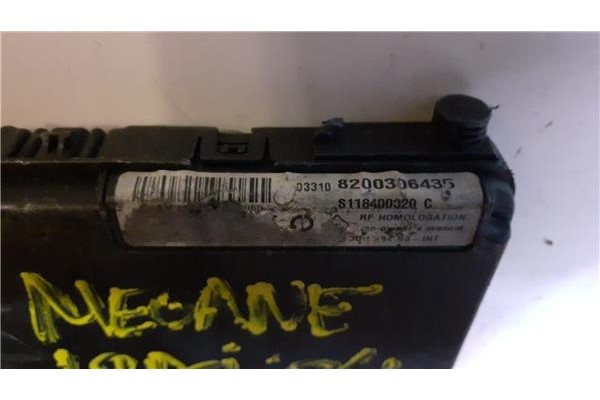 Recambio de caja fusibles/rele para renault megane ii (bm0/1_, cm0/1_) 1.9 dci (bm0g, cm0g) referencia OEM IAM 8200306435 S11840