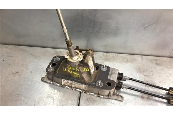Recambio de palanca de cambio para seat leon (1p1) 1.4 tsi referencia OEM IAM 1K0711061B 1Q0711266A 