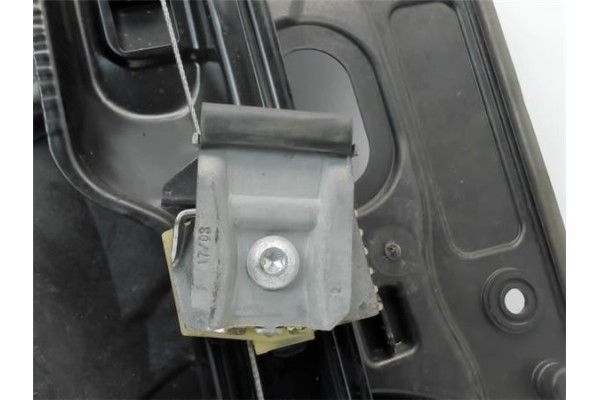 Recambio de elevalunas electrico delantero derecho para volkswagen golf vi (5k1) referencia OEM IAM 5K1837730N  