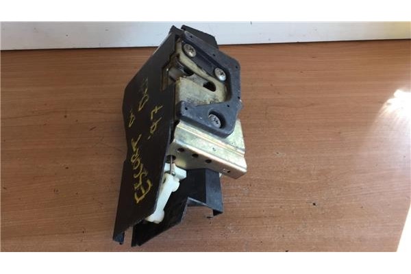 Recambio de cierre electromagnetico delantero derecho para ford escort berl./turnier 1.3 ghia berlina referencia OEM IAM 95AGA21