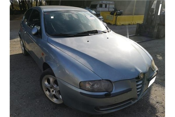 alfa romeo 147 (190) del año 2001
