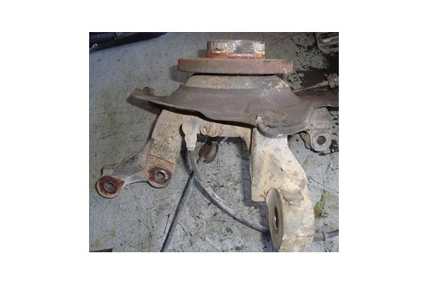 Recambio de mangueta delantero derecha para fiat stilo (192) 1.9 jtd (192_xe1a) referencia OEM IAM 50701140  