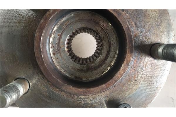 Recambio de mangueta delantero derecha para kia ceed (ed) 1.6 crdi 115 referencia OEM IAM 517162H100  