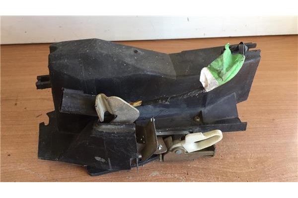 Recambio de cierre electromagnetico delantero derecho para ford escort berl./turnier 1.3 ghia berlina referencia OEM IAM 95AGA21