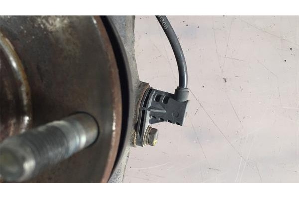 Recambio de mangueta delantero derecha para kia ceed (ed) 1.6 crdi 115 referencia OEM IAM 517162H100  