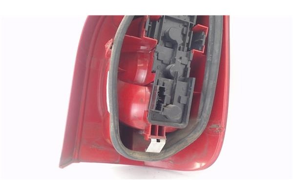 Recambio de piloto trasero izquierdo para citroen xsara picasso 1.6 hdi referencia OEM IAM 6350T2 650005880 