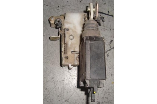 Recambio de cierre electromagnetico delantero derecho para citroen saxo 1.4 vts referencia OEM IAM 913688  