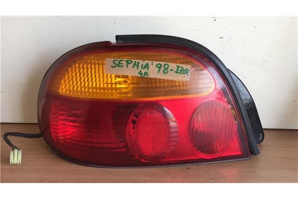 Recambio de piloto trasero izquierdo para kia sephia ll 1.5 ls [1,5 ltr. - 65 kw cat] referencia OEM IAM 0K20N51140L  
