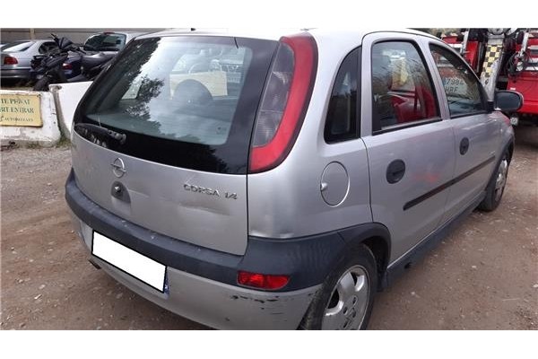 opel corsa c del año 2001