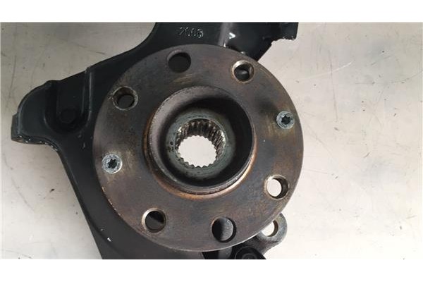 Recambio de mangueta delantero izquierda para opel corsa d 1.3 cdti referencia OEM IAM 55703  