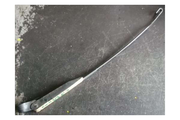 Recambio de brazo limpiaparabrisas delantero para opel corsa c (2000) 1.2 referencia OEM IAM   