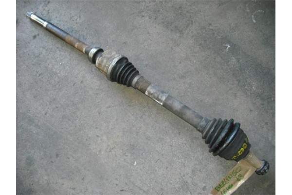 Recambio de palier delantero derecho para citroen berlingo furgón 1.6 hdi referencia OEM IAM 9637117880 8MN05 