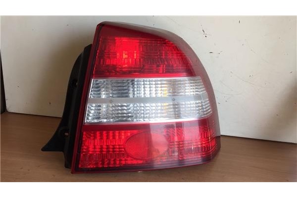 Recambio de piloto trasero derecho para kia shuma (1997) 1.5 rs 5 berlina [1,5 ltr. - 65 kw cat] referencia OEM IAM 265254  