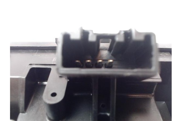 Recambio de cerradura porton para ford fiesta vi 1.4 tdci referencia OEM IAM 8A61A442A66 D3D0R 
