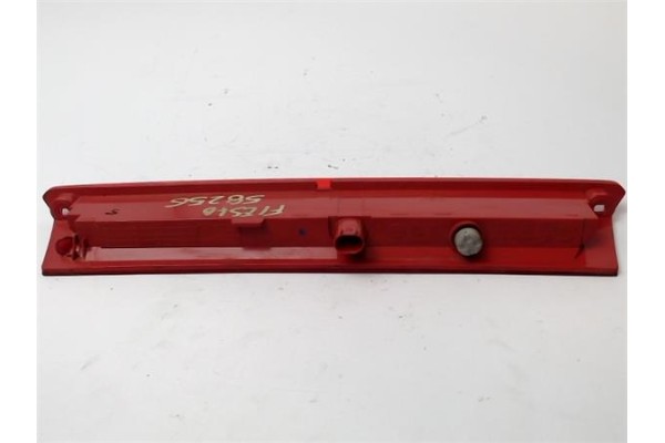 Recambio de luz central de freno para ford fiesta vi 1.4 tdci referencia OEM IAM 8A6113A613AG  2085739 , FORD
