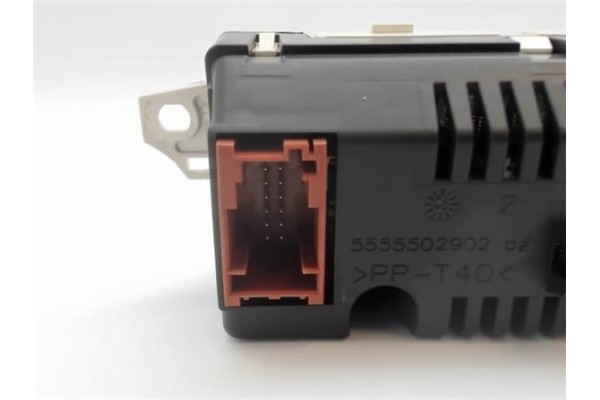 Recambio de reloj horario para peugeot 308 sw 1.6 hdi referencia OEM IAM 5555502902  