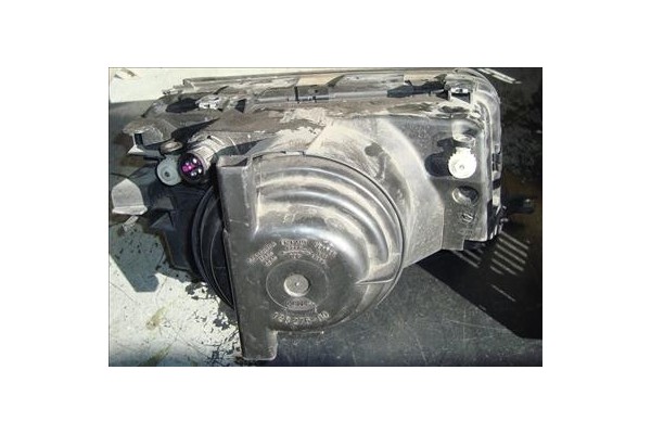 Recambio de faro delantero izquierdo para audi 100 avant (c4) 2.8 básico referencia OEM IAM 443941029E  