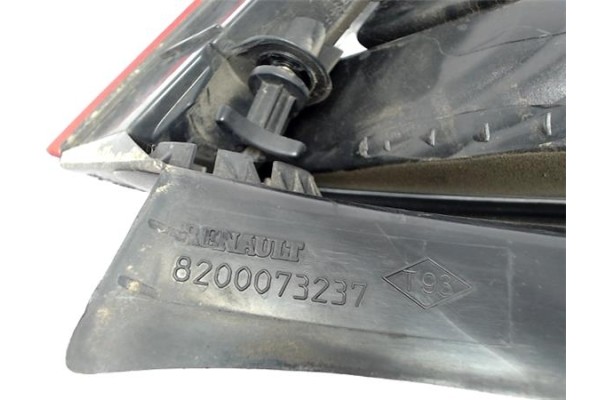 Recambio de piloto trasero derecho para renault megane ii berlina 5p referencia OEM IAM 8200073237  5200073236 , RENAULT | 6K595