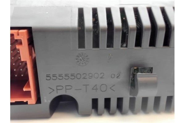 Recambio de reloj horario para peugeot 308 sw 1.6 hdi referencia OEM IAM 5555502902  