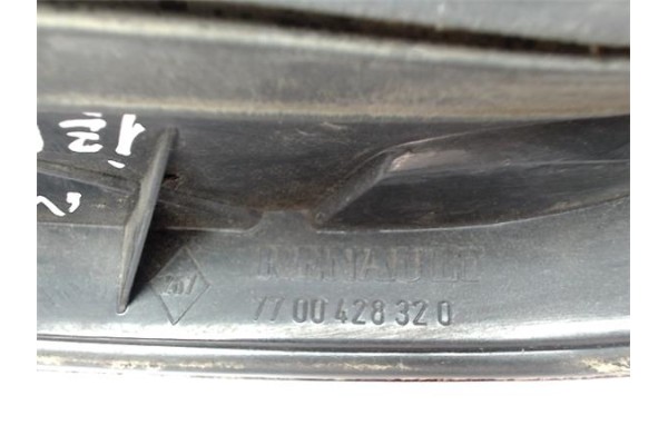 Recambio de piloto trasero izquierdo para renault megane i fase 2 berlina (ba0) referencia OEM IAM 7700428320 15164100 