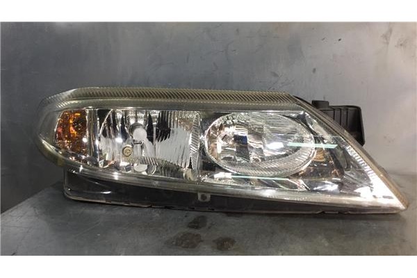 Recambio de faro delantero dcho para renault laguna ii (bg0) 1.8 16v (bg0c, bg0v) referencia OEM IAM 8200002847 89004686 