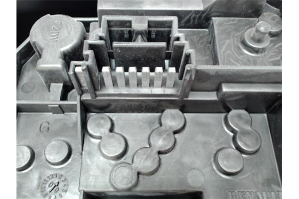 Recambio de piloto trasero izquierdo para renault megane i fase 2 berlina (ba0) referencia OEM IAM X7700428320 151641-00 