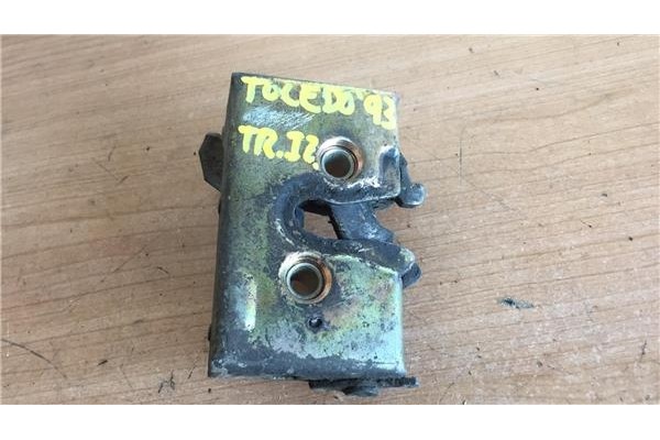 Recambio de cierre electromagnetico trasero izquierdo para seat toledo (1l)(1991) 1.6 i referencia OEM IAM 1L0839015  
