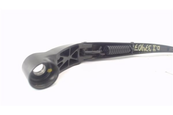 Recambio de brazo limpiaparabrisas delantero izquierdo para toyota yaris (ksp9/scp9/nlp9) 1.4 active referencia OEM IAM 852210D0