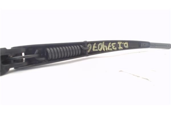 Recambio de brazo limpiaparabrisas delantero izquierdo para toyota yaris (ksp9/scp9/nlp9) 1.4 active referencia OEM IAM 852210D0