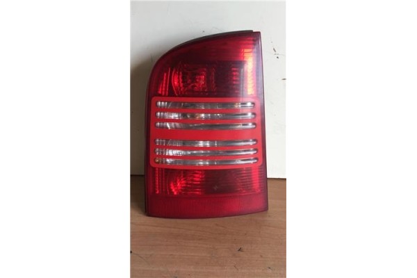 Recambio de piloto trasero izquierdo para skoda octavia combi (1u5)(1999) 1.6 glx [1,6 ltr. - 74 kw] referencia OEM IAM 1U994509
