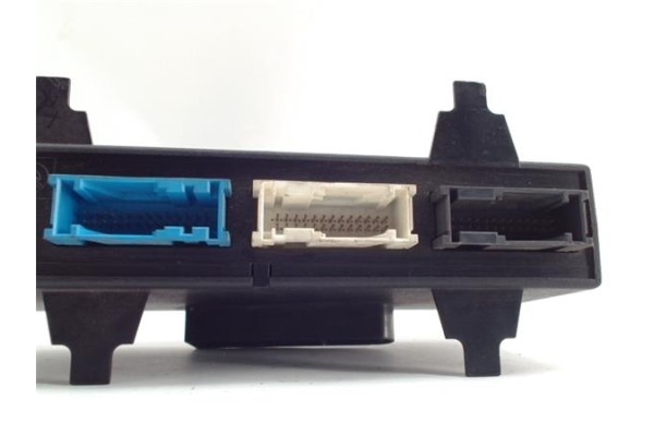 Recambio de centralita calefaccion para bmw serie 3 berlina (e36) 2.0 320i comfort edition referencia OEM IAM 641183915121 IHKR3