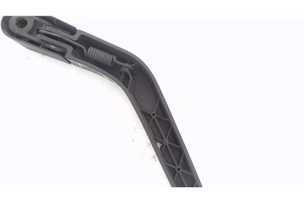 Recambio de brazo limpiaparabrisas trasero para toyota yaris (ksp9/scp9/nlp9) 1.4 active referencia OEM IAM 852410D020  