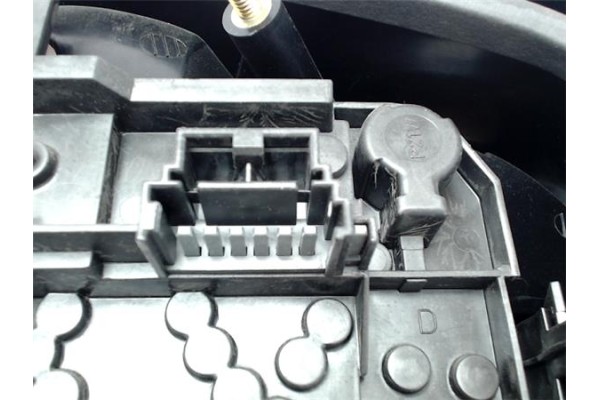 Recambio de piloto trasero derecho para renault megane i fase 2 berlina (ba0) referencia OEM IAM 7700428321  