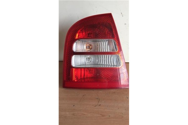 Recambio de piloto trasero izquierdo para skoda octavia berlina (1u2)(2001) 1.6 comfort [1,6 ltr. - 75 kw] referencia OEM IAM ZS